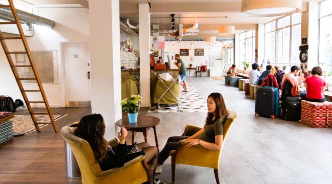 Hostel vs Hotel vs Apartment: Which One Should You Choose?