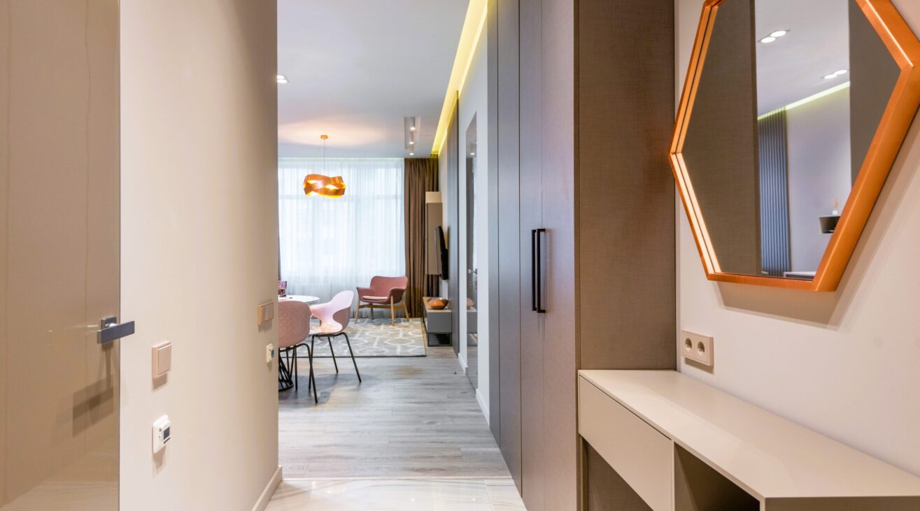 Short-Term vs Long-Term Accommodation: What’s the Difference?